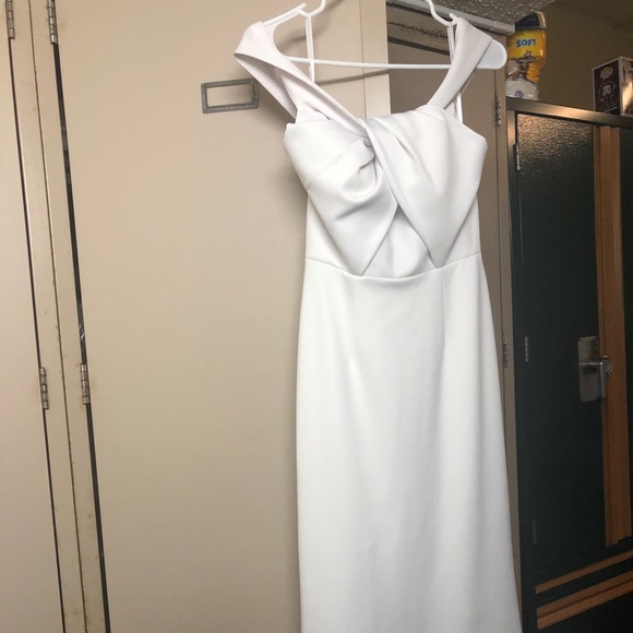 Wedding Dress - Picture 4 of 4